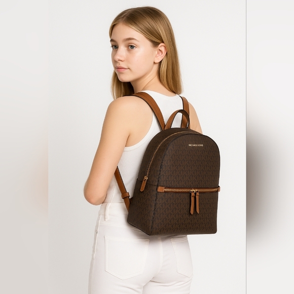 Michael Kors Dallas Medium Logo Backpack Brown NEW - Picture 3 of 5